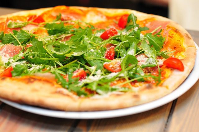 rukola – pizza