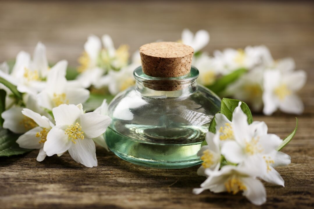 Aromaterapie s bylinkami: Uklidňující vůně pro zimní večery