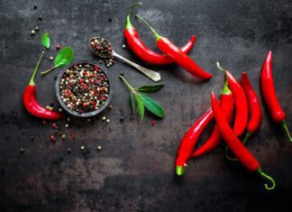 Tajemství zimní zahrádky: jak úspěšně pěstovat chilli doma a využít jeho účinky Ochutnávka světa chilli: Sada 9x Chilli Mash. NYNÍ SLEVA 20 %