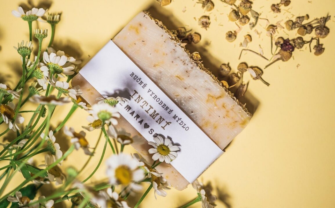 Almara Soap Mýdlo Intimní: Přírodní péče pro citlivé partie - NYNÍ SLEVA 7 %