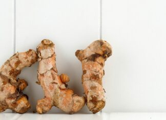 Jaké bylinky podporují zdravé kosti a klouby? Asijský bazalka: Exotická chuť a léčivá síla v našich zahrádkách