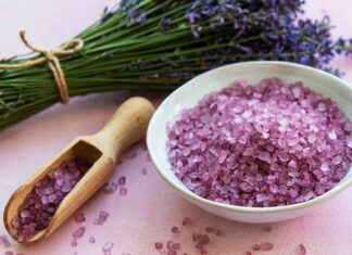 Bylinky do detoxikační koupele – recepty a tipy Bylinky pro krásnou pleť: přírodní kosmetika