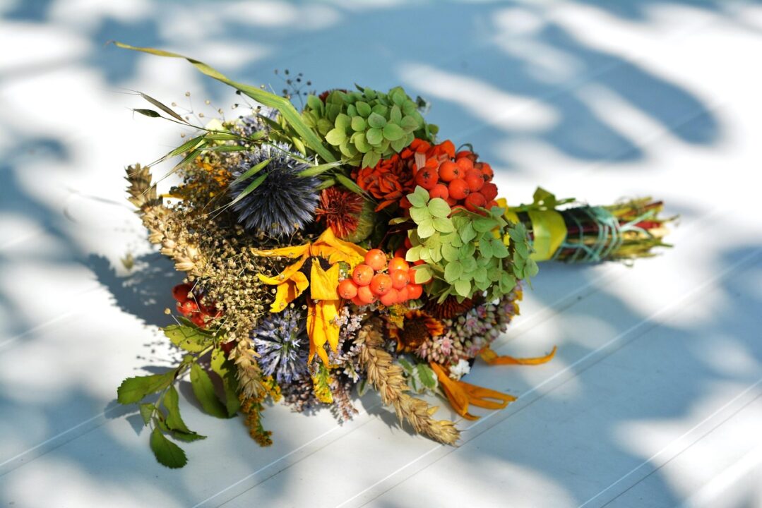 Bylinky a jejich symbolika v kyticích: Tajemný jazyk rostlin