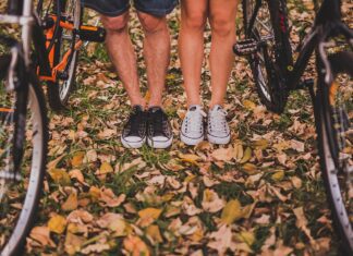 Trombóza hlubokých žil: Tichý nepřítel krevního oběhu a jak podpořit cévy pomocí bylin pexels pair
