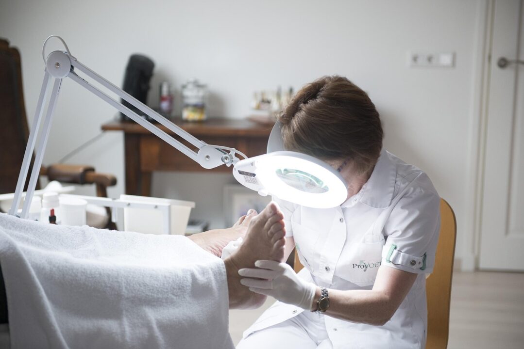 blijevoetenpedicure feet