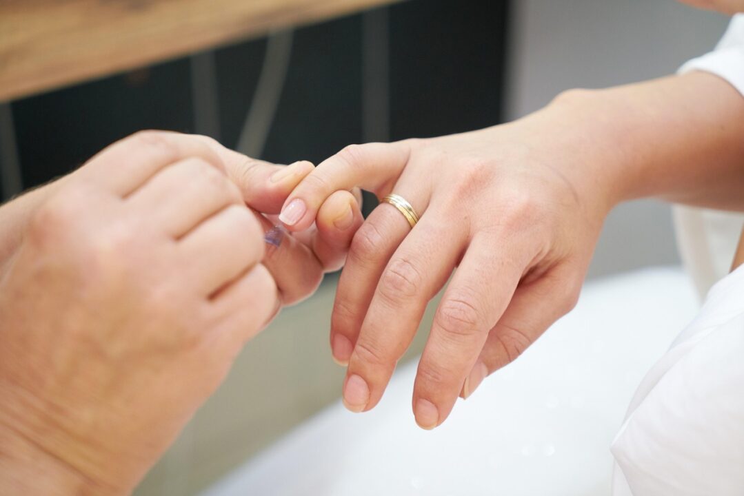 engin akyurt nail varnish