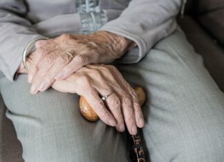 sabinevanerp hand