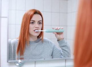 Zářivý úsměv začíná u skloviny: Byliny na podporu zdravých a odolných zubů slavoljubovski teeth