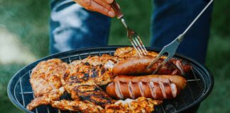 Úleva po letní hostině: Bylinky, které podpoří trávení po grilování jwvein grilling
