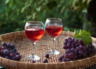 nadinnandin wine glasses