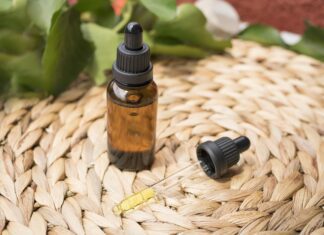 Bylinkové tinktury: Které bylinky se tradičně zpracovávají na podzim? erin hinterland cbd oil